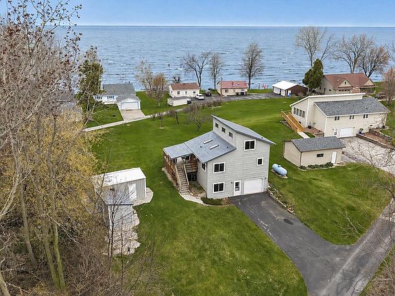 3rd image of 10890 N BAYSHORE ROAD