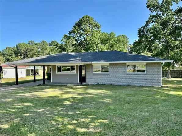 1801 Tuminello Dr, Pineville, LA 71360