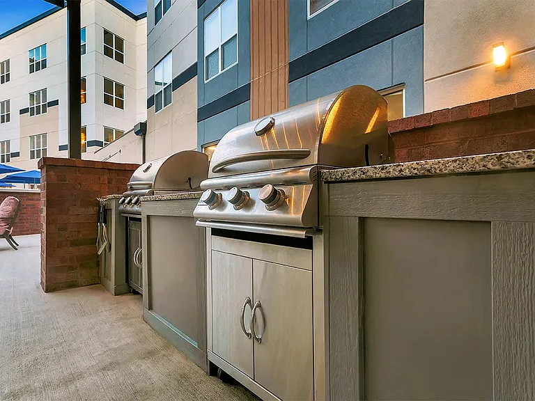 Aster Apartments — Photo 15