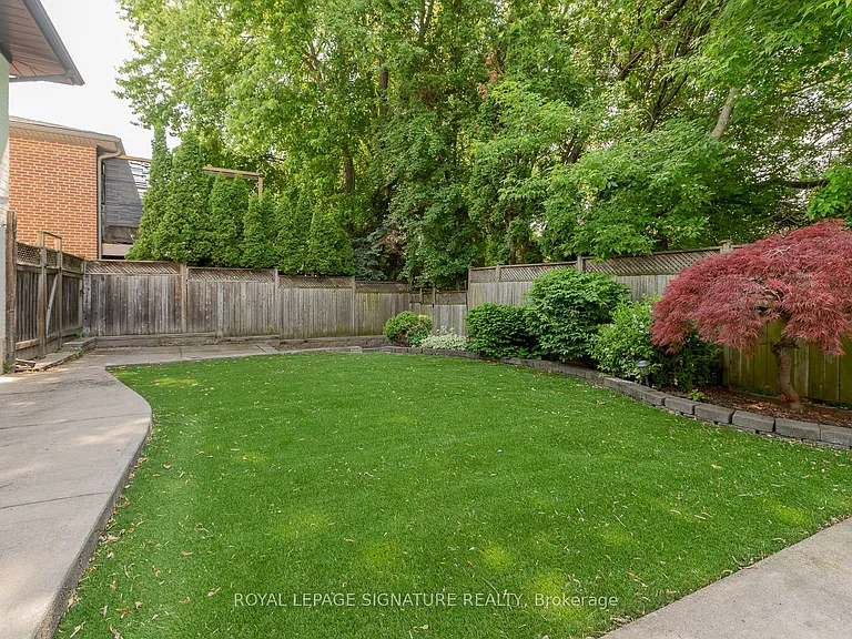 14 Canerouth Dr — Photo 30