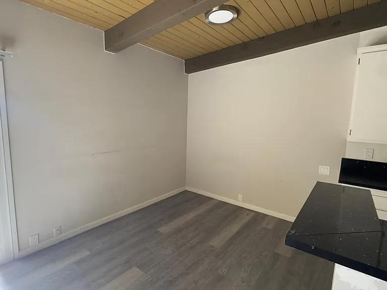 5934 Buffalo Ave #201 — Photo 6