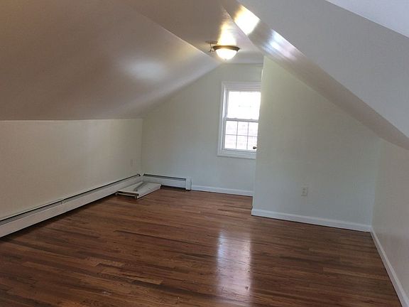 3rd image of 3709 Barnes Ave #2