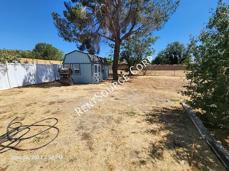 4842 W Avenue M4 — Photo 21