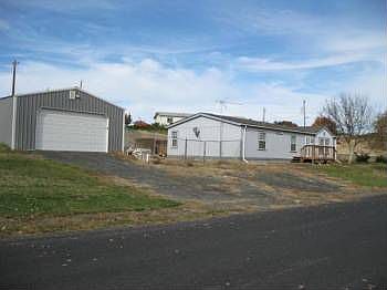 1st image of 230 Caldona Ave
