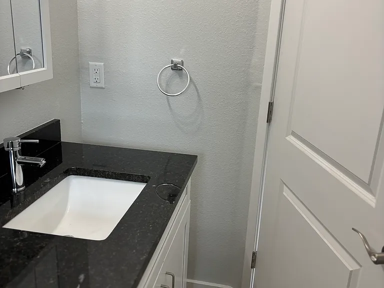Sandcastle Pines Apartments — Photo 7