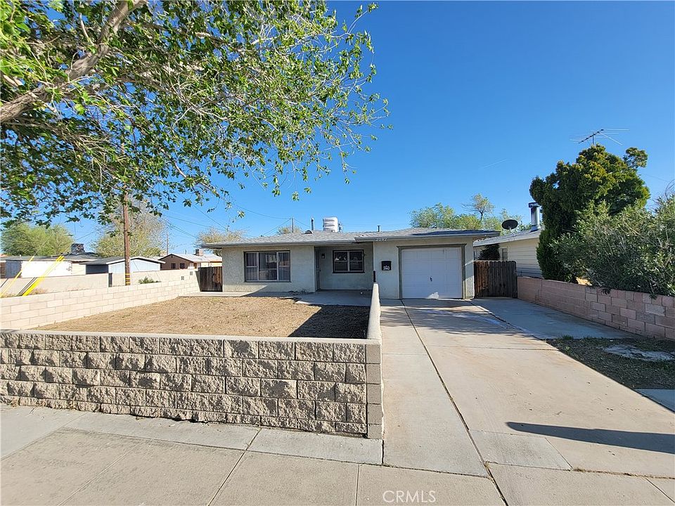 1st image of 2042 Panamint St