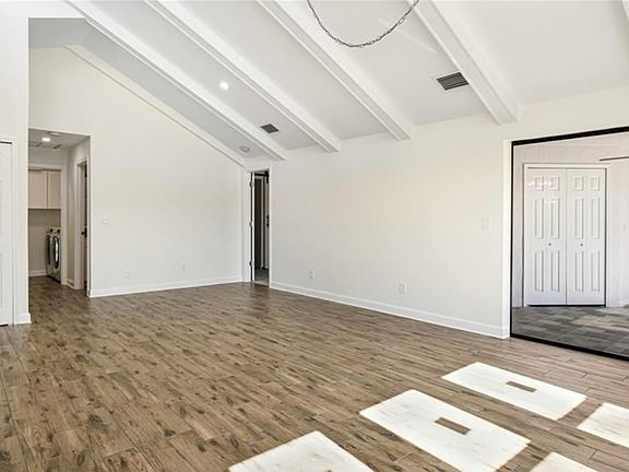 3rd image of 17020 Golfside Cir APT 102