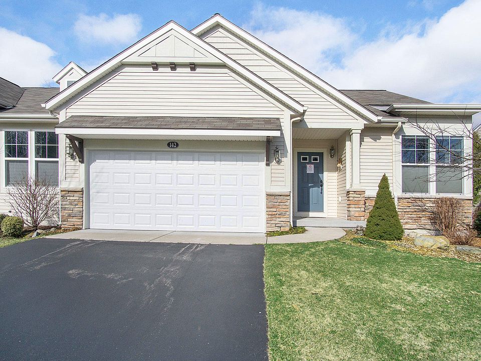 1st image of 142 Woodslee Ct
