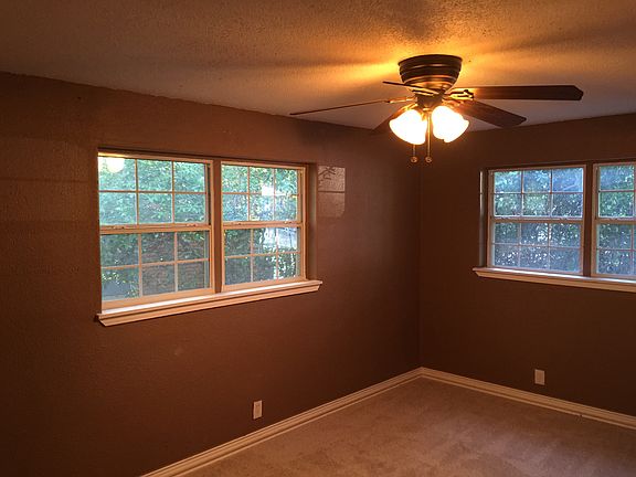 4th image of 3418 Henry Dr