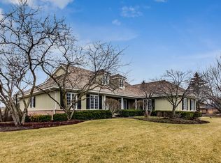 302 Whytegate Ct, Lake Forest, IL 60045