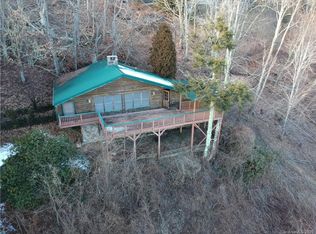 206 Tarheel Rd, Maggie Valley, NC 28751