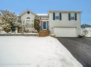 29 Marc Dr, Howell, NJ 07731