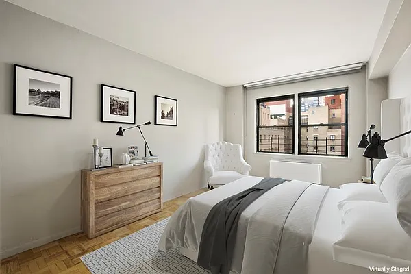 Sold by R New York | media 3