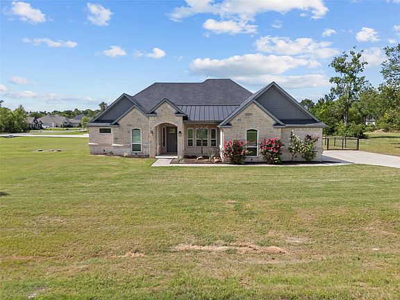 2nd image of 103 Maudy Ln