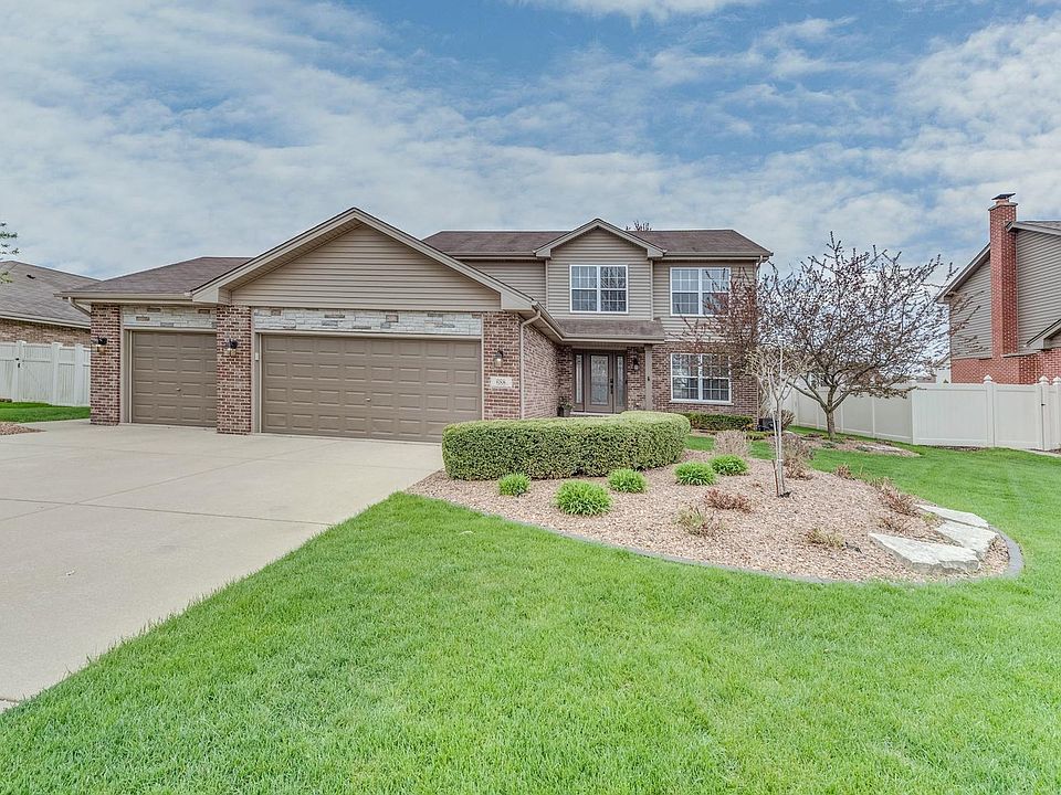 1st image of 688 Turtledove Ln