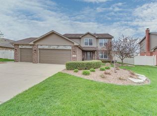 688 Turtledove Ln, New Lenox, IL 60451