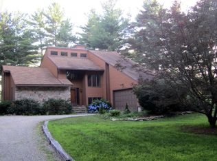 11 Pomeroy Rd, Andover, MA 01810