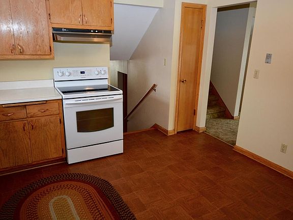 3rd image of 2815 N 118th St