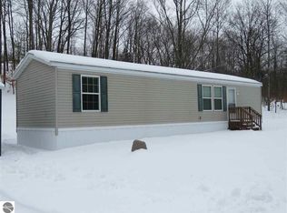 11370 W Woodland Dr, Cadillac, MI 49601