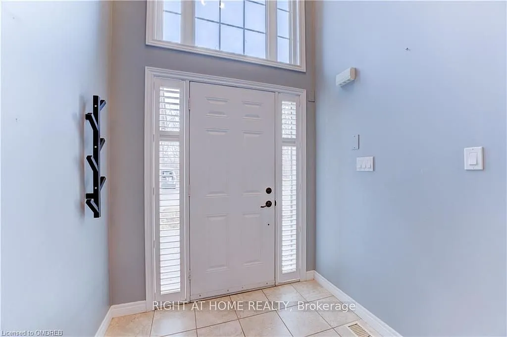 3 bed, $2,600 — Photo 3