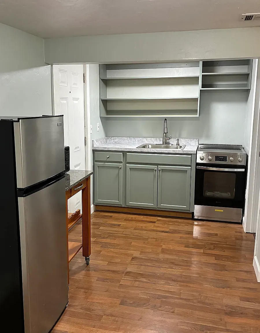 1 bed, 864 sqft, $1,050 — Photo 4
