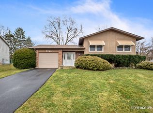 7709 Crabtree Ct, Woodridge, IL