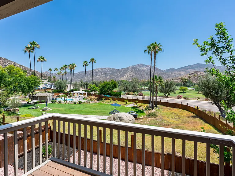 2725 Blackbush Ln — Photo 26