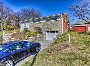 1208 Hillside Ct, York, PA 17406