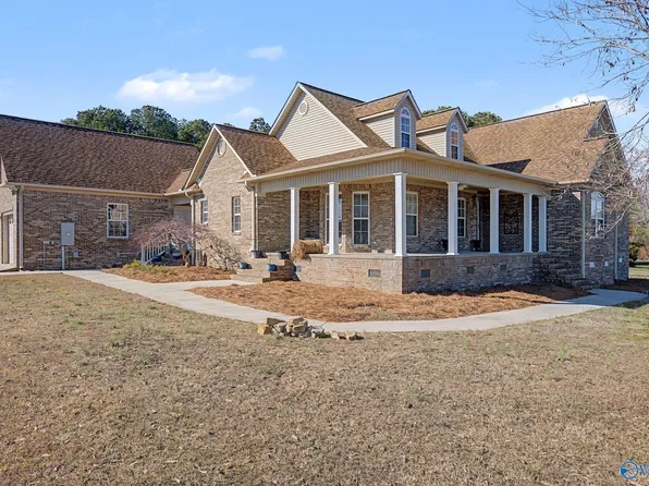 370 County Road 1432, Vinemont, AL 35179