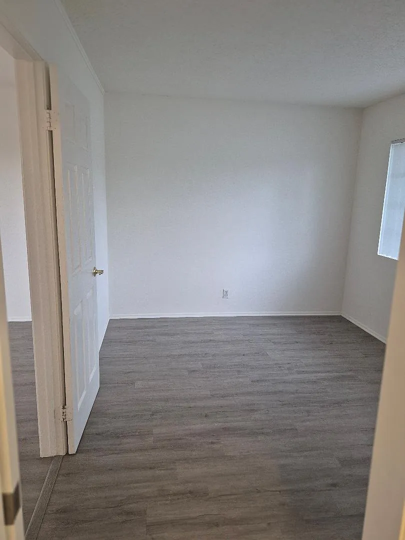 1 bed, 450 sqft, $1,995 — Photo 3