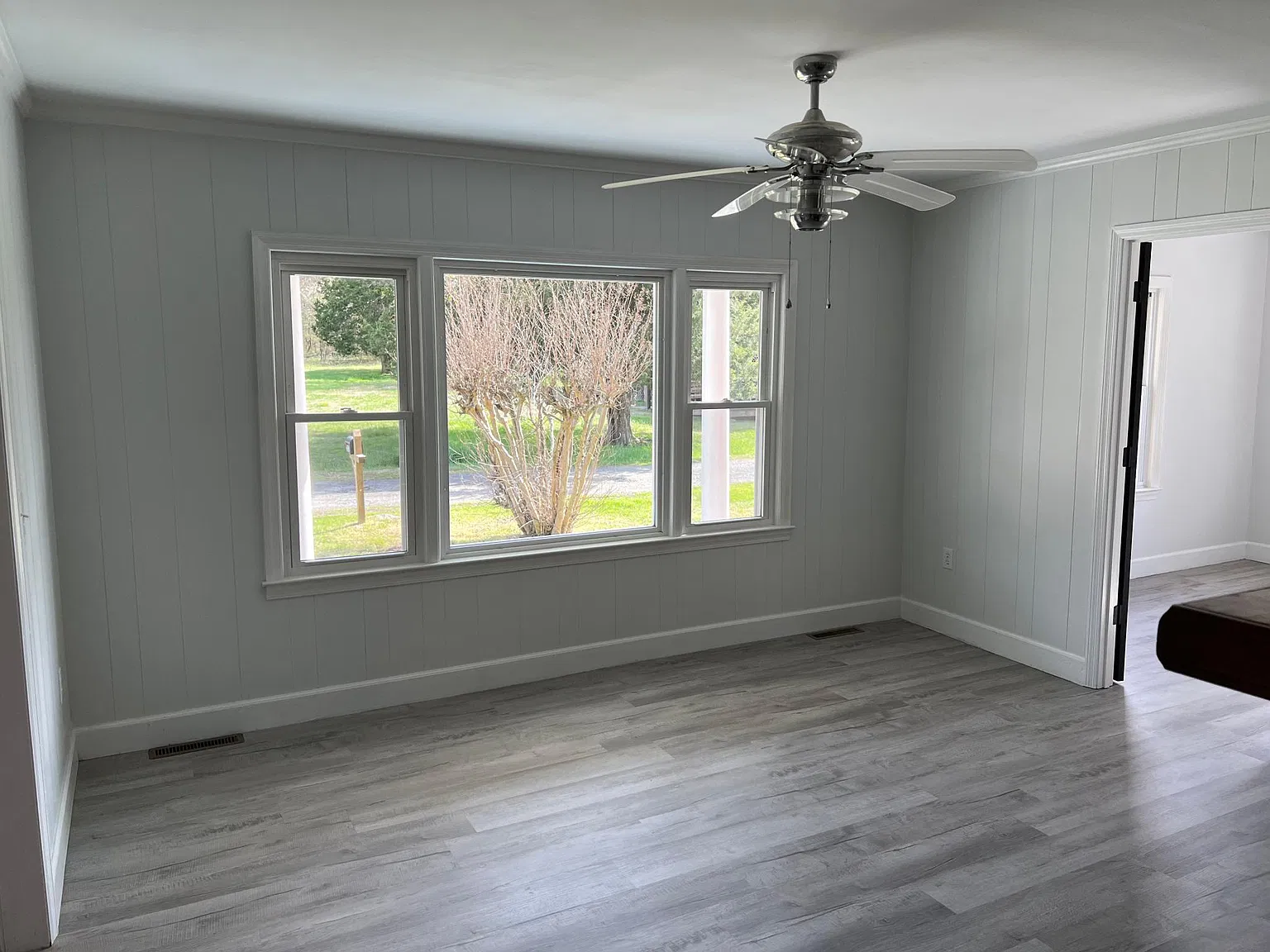 1022 Saint Michaels Dr — Photo 2