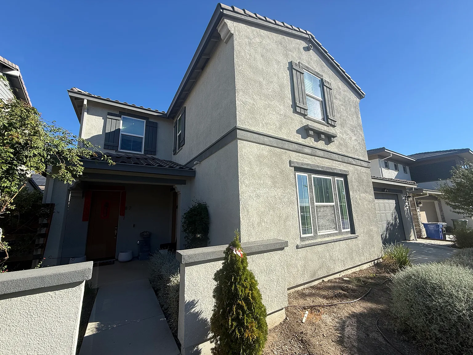 4 bed, 3300 sqft, $1,580 — Photo 4