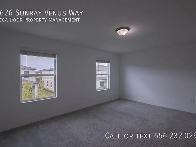 2626 Sunray Venus Way — Photo 21