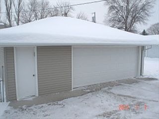 4th image of 1615 2nd Ave S