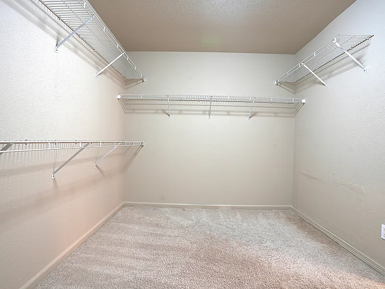 2625 Monroe St — Photo 18