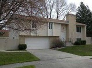 1723 E Kimsbrough Rd, Sandy, UT 84092