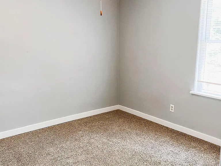 1411 Pemiscot St — Photo 9