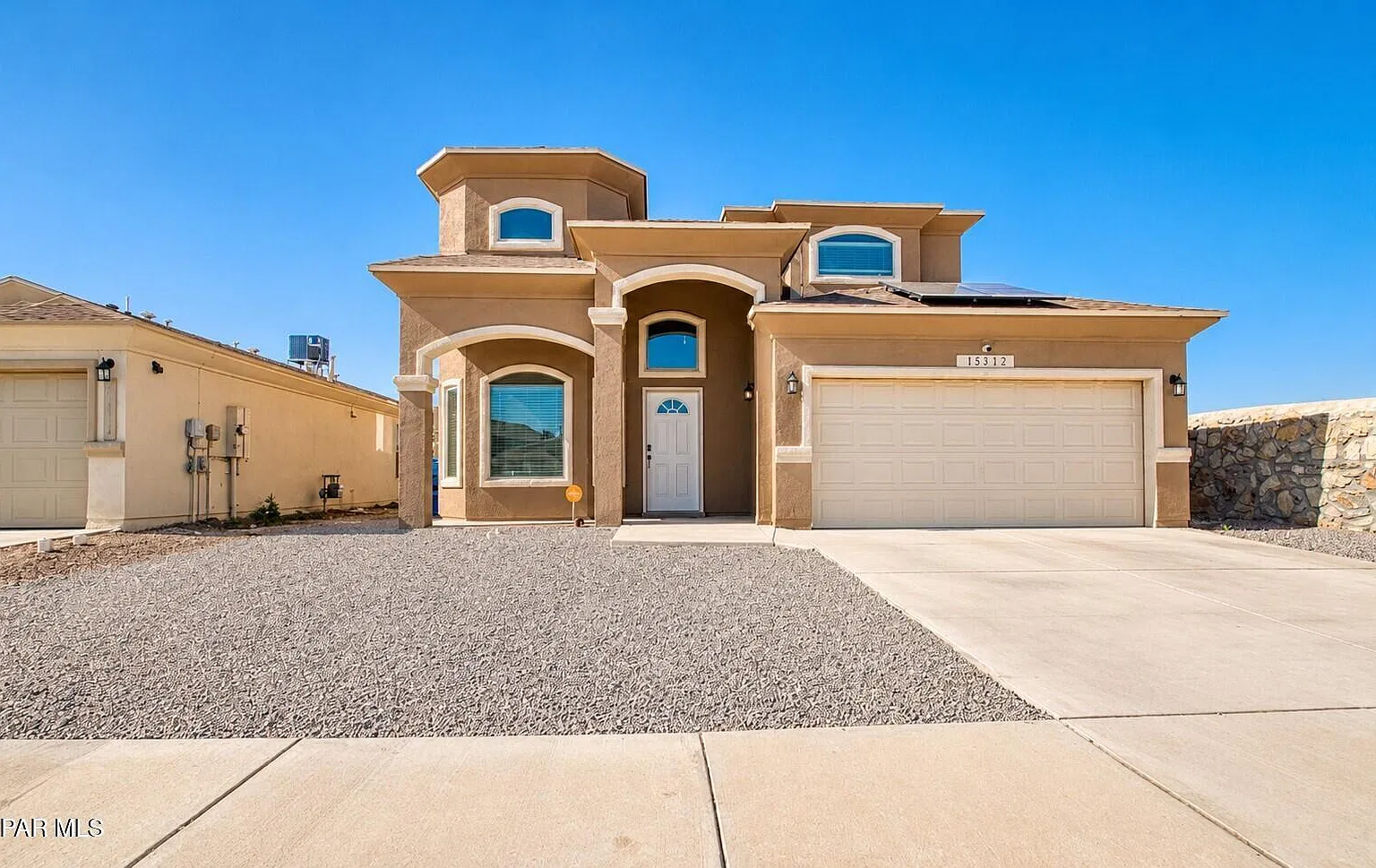 3 bed, 2.5 bath, 1698 sqft, $1,900 — Photo 1