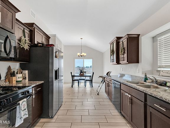 5th image of 232 Flor Borraja Ln