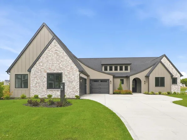8550 Artemis Ln, Fort Wayne, IN 46825