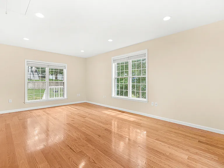 18 Grant Rd — Photo 15