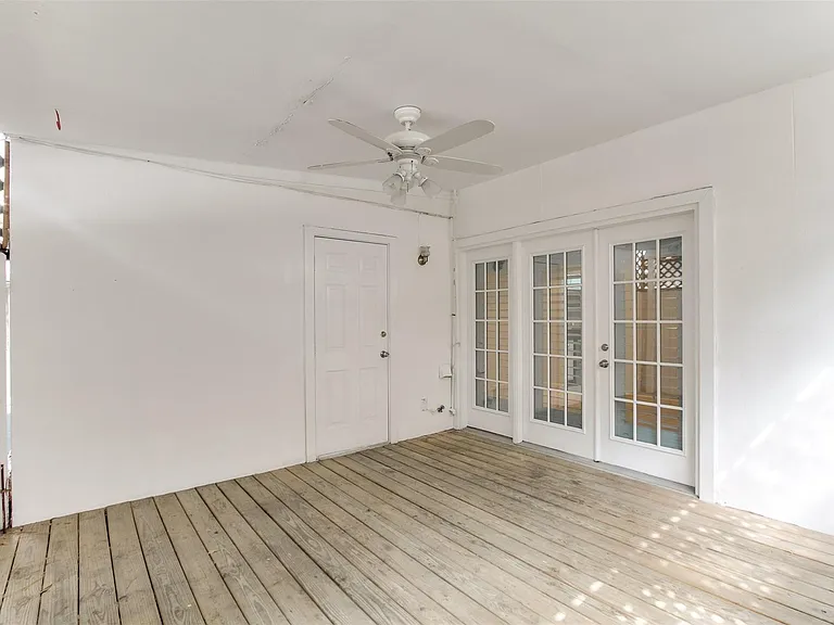 1407 Springrock Ln — Photo 18