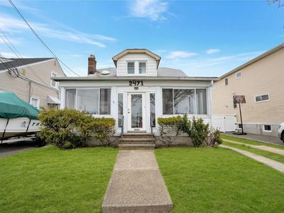 2471 Bellaire Street, Wantagh, NY, 11793