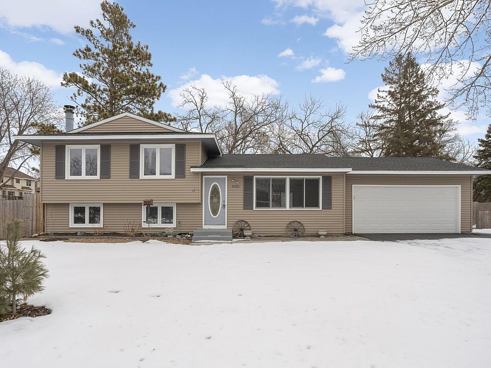 1st image of 3958 Riverton Ave