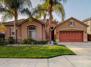 9553 N Larkspur Ave, Fresno, CA