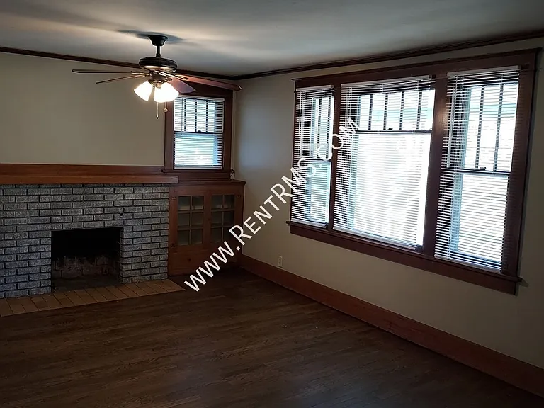 1272 SW Western Ave #2 — Photo 4