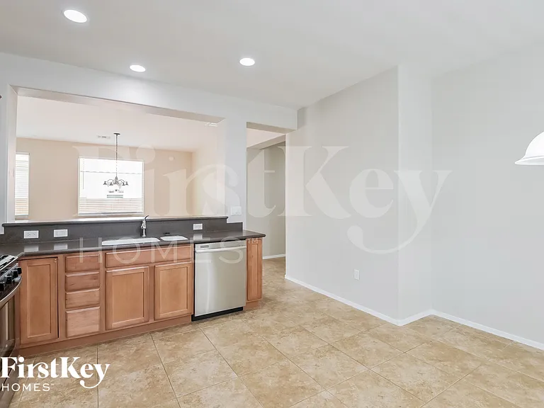 10704 E Sanctuary Ridge Ln — Photo 5