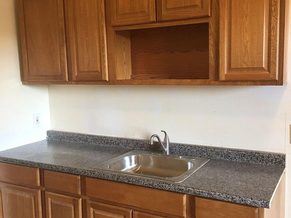 2nd image of 281 Wethersfield Ave APT C1