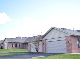 6486 Harvest Ln, Machesney Park, IL 61115