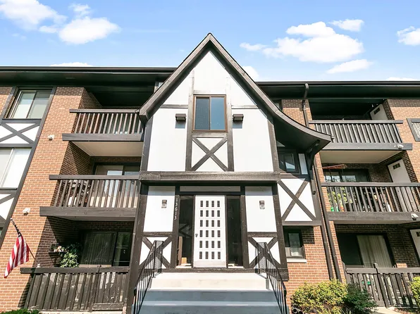 13613 Lamon Ave APT 619, Crestwood, IL 60418